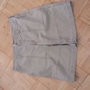 G H Bass Earth shorts mens size 38